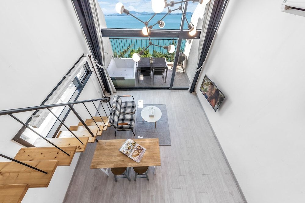 Yeosu Lastella Spa Pet-friendly Pension Basic Room, 1 Bedroom (Ocean Spa B301) 7