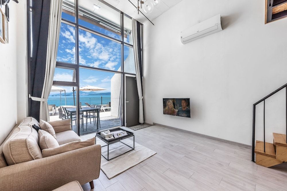 Yeosu Lastella Spa Pet-friendly Pension Basic Room, 1 Bedroom (Ocean Terrace A101) 4