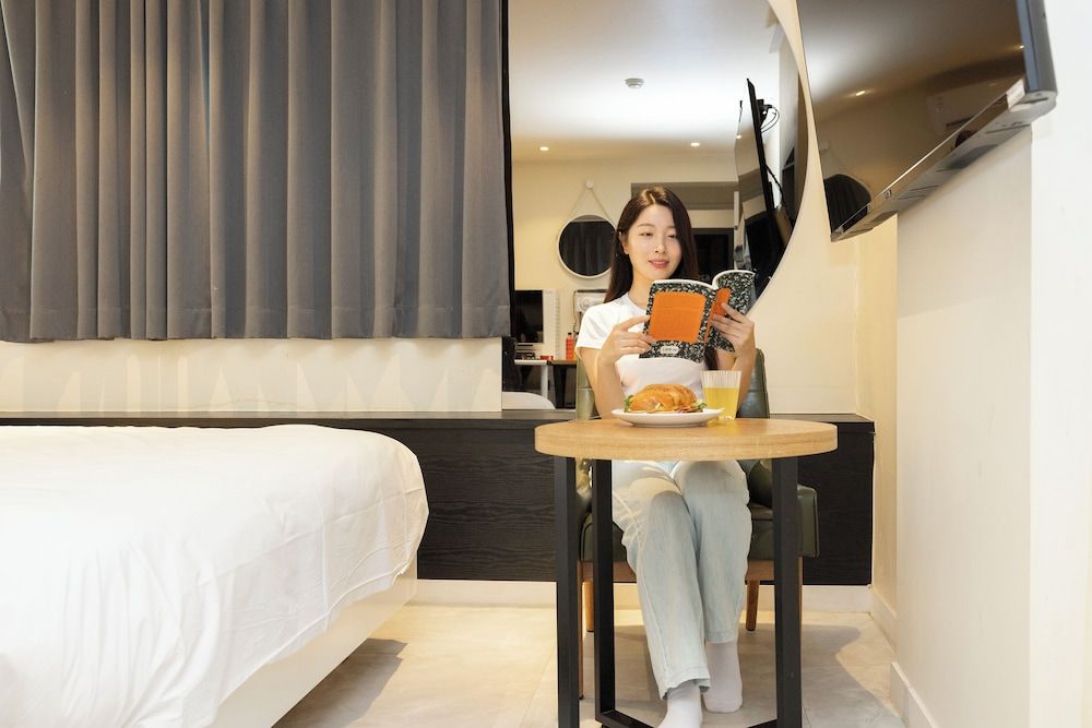 Hotel Daily 2PC Double Room, City View 2