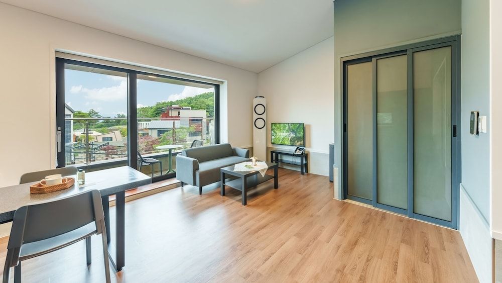 Chuncheon Motomoto Pool Villa Basic Room, 1 Bedroom (Pension Room 202 (Terrace)) 4