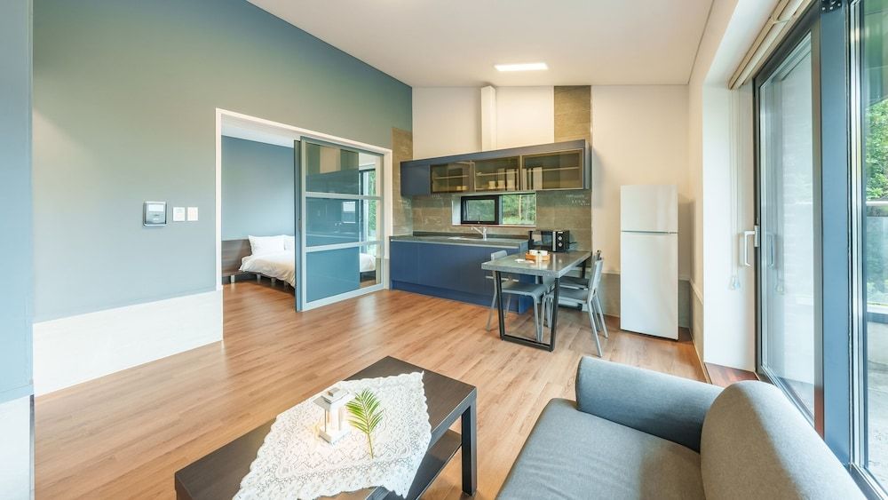 Chuncheon Motomoto Pool Villa Basic Room, 1 Bedroom (Pension Room 202 (Terrace)) 5