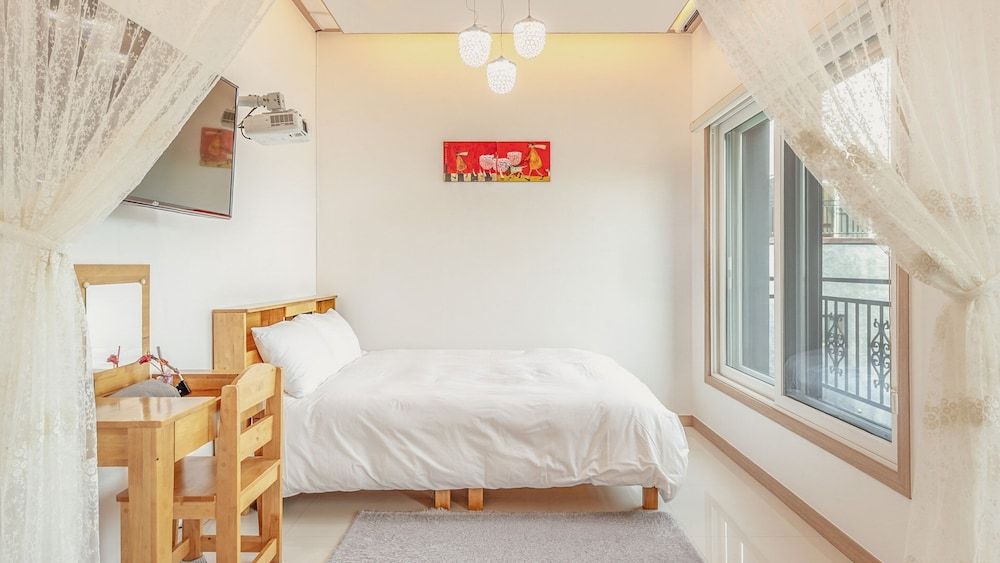 Gapyeong Ribbon Spa Pool Villa Basic Room, 1 Bedroom (Room 201 (Spa/Pool Villa/BBQ)) 2