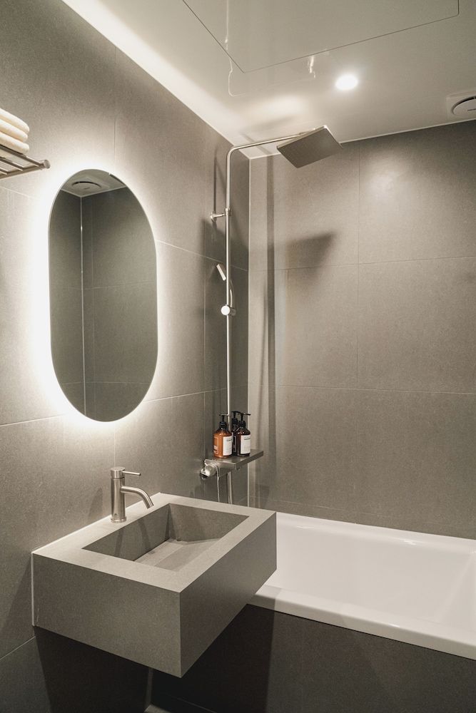 Brown Dot Hotel Andong Taehwa Deluxe Double Room 9