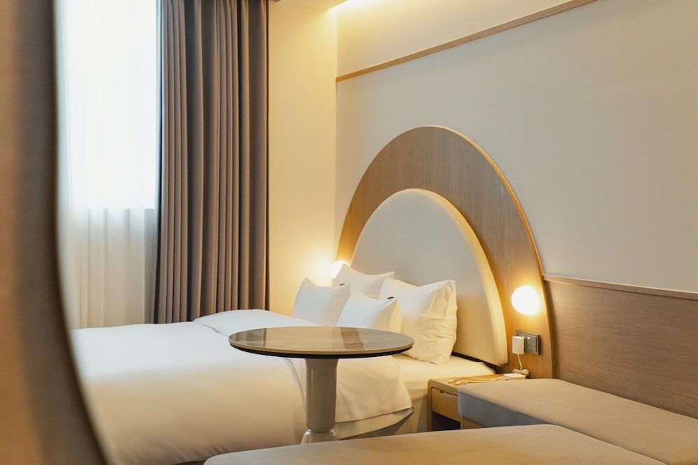 Brown Dot Hotel Andong Taehwa Deluxe Double Room 4