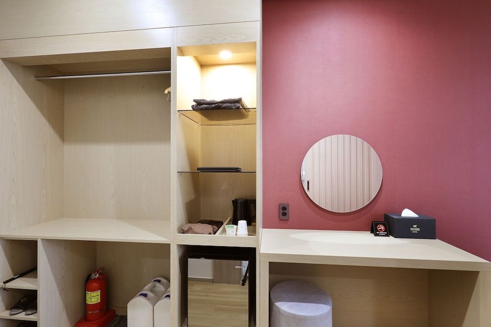 Pohang Hound Hotel Songdo Beach Standard Room 6