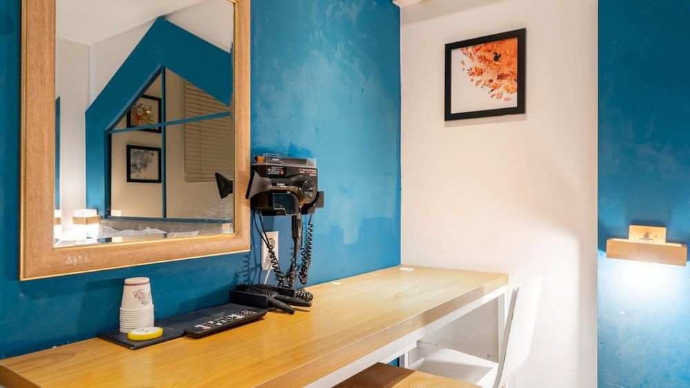 NU Hotel Standard Room 2