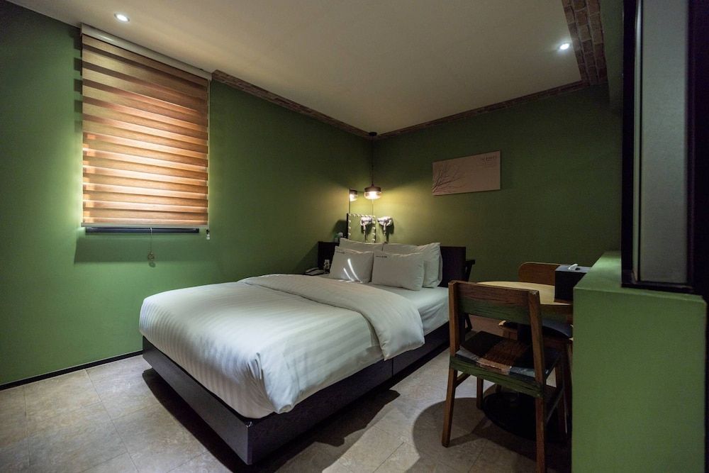 Icheon XYM Hotel Makeup 8