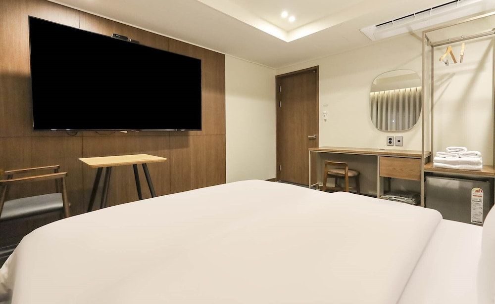 RAMPART HOTEL Deluxe Room, Mountain View 5