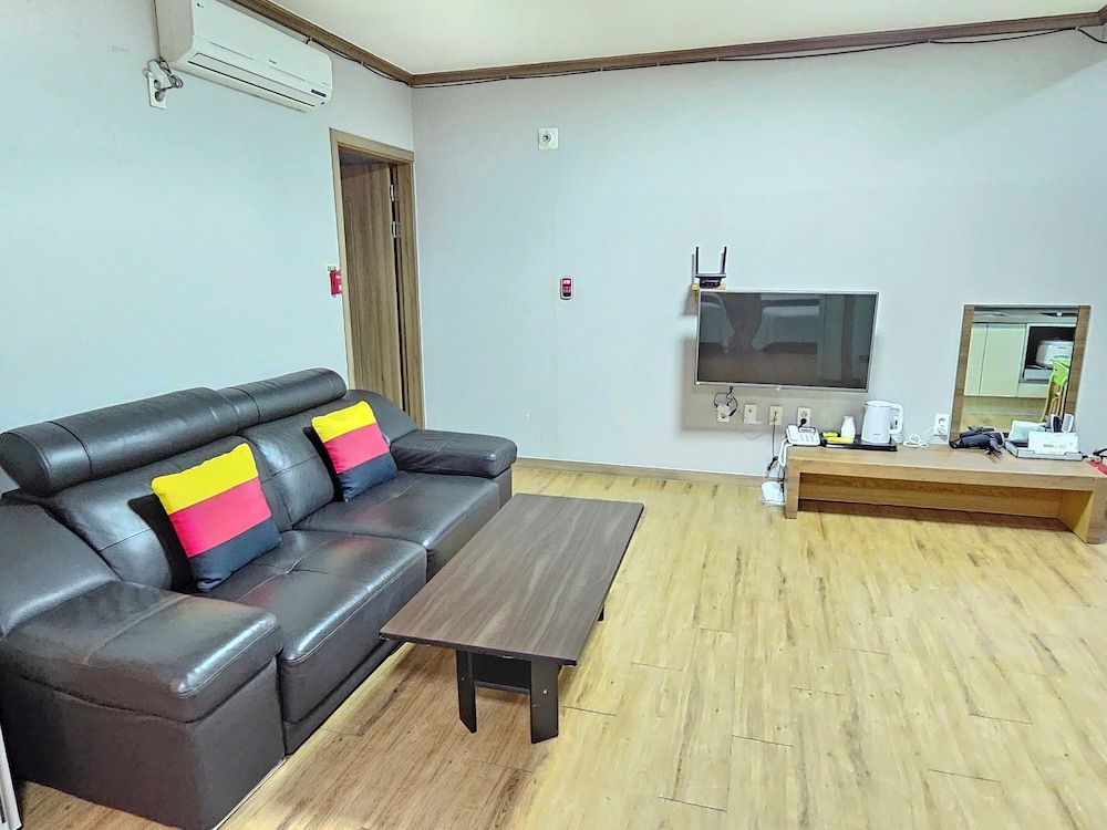 HOTEL ISLAND Family House, Non Smoking, Microwave 2