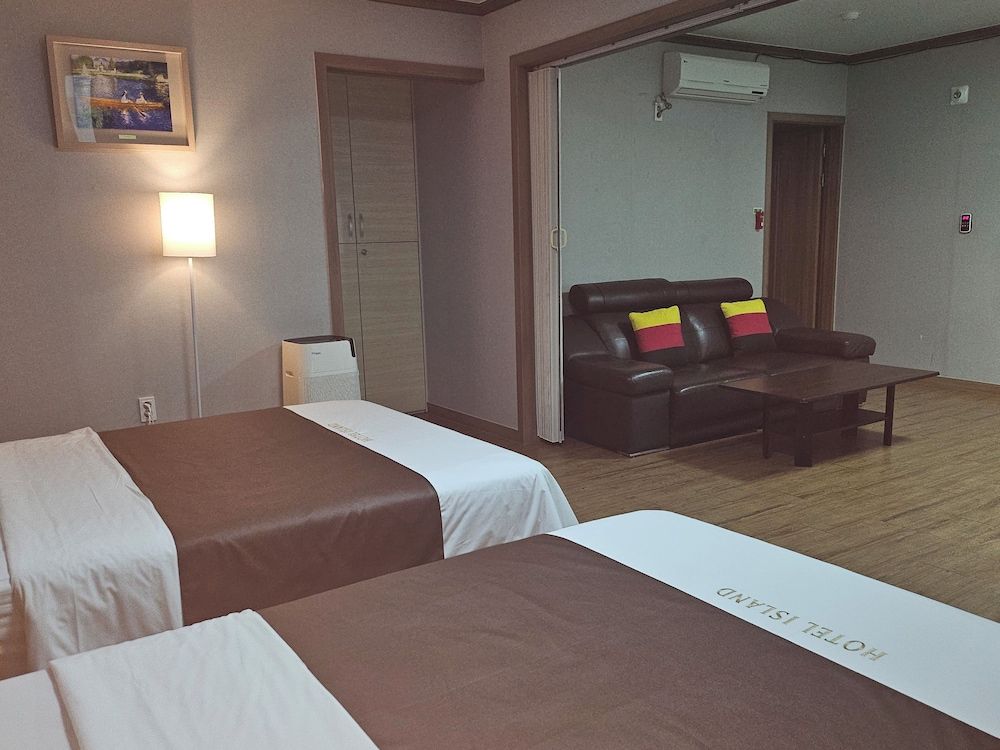 HOTEL ISLAND Family House, Non Smoking, Microwave 5