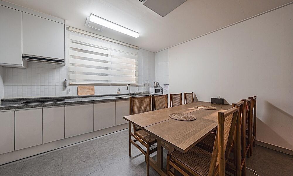 Chuncheon bali 376 Suite 11