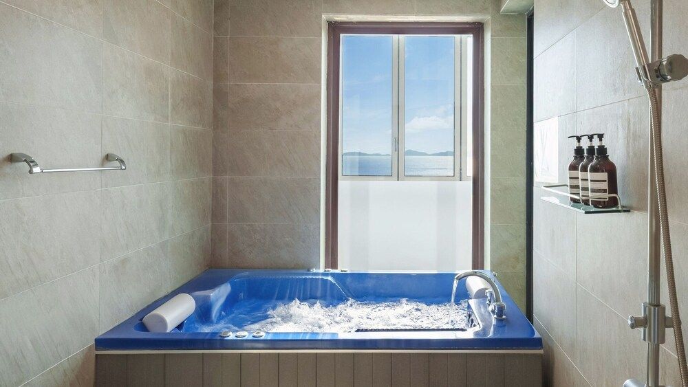 Namhae Briant Oceanview Spa Pension Basic Room, 1 Bedroom (A203 (Spa/BBQ/Ocean View/pet)) 2