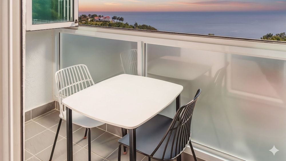 Namhae Briant Oceanview Spa Pension Basic Room, 1 Bedroom (A203 (Spa/BBQ/Ocean View/pet))