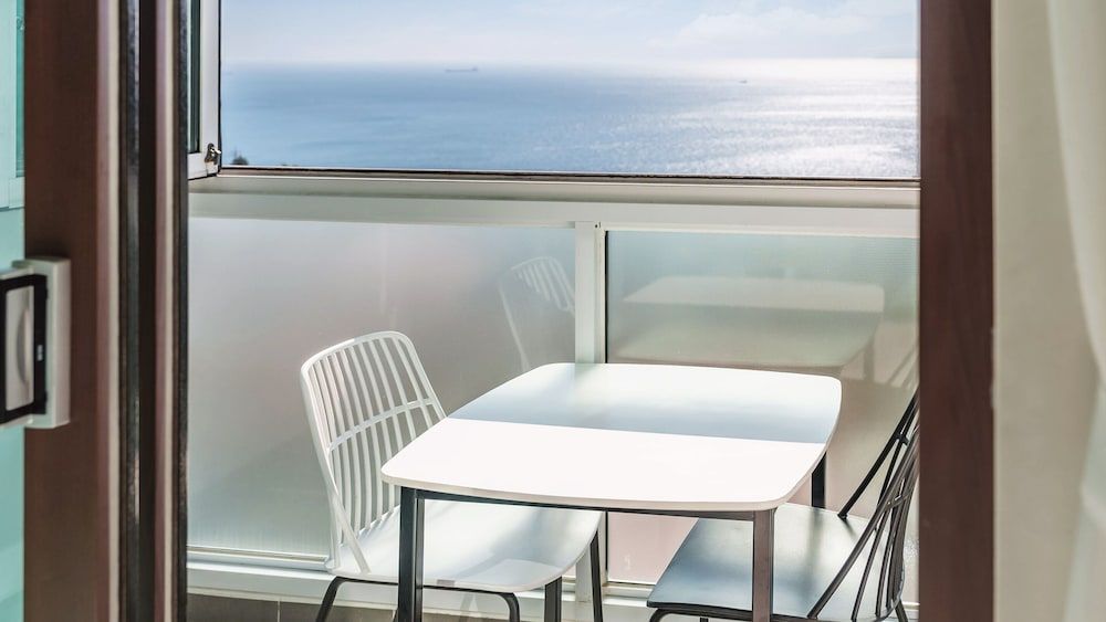 Namhae Briant Oceanview Spa Pension Basic Room, 1 Bedroom (A202 (Spa/BBQ/Ocean View/pet)) 2
