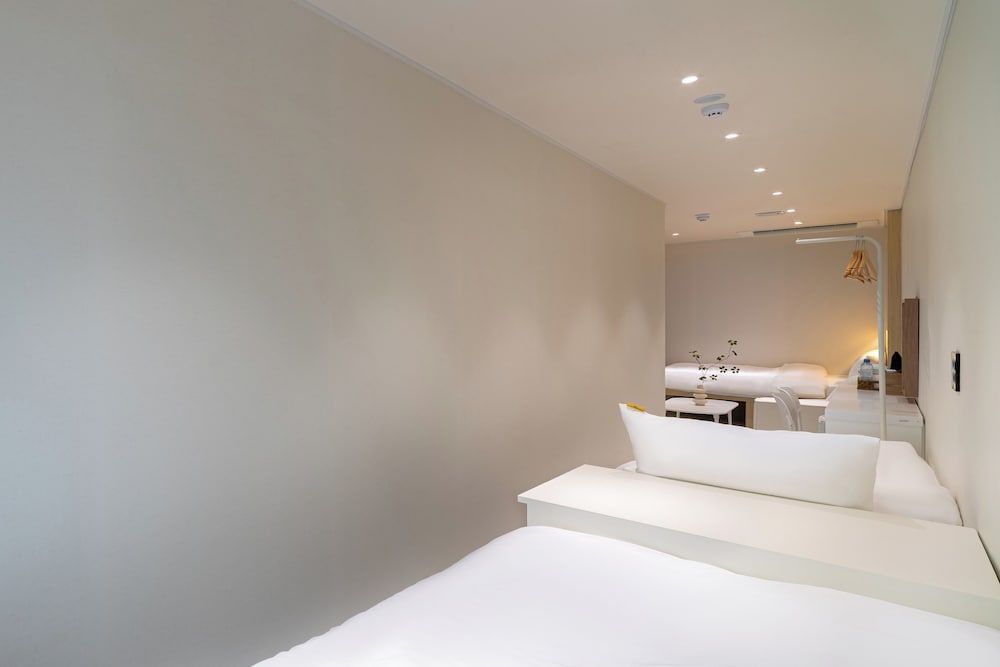 The Central Hongdae Family Triple Room 13