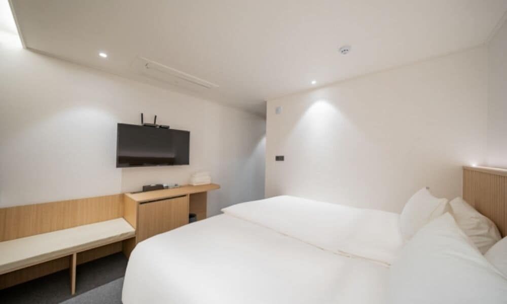 Pohang Daejamdong ROUTE 422 Deluxe Twin Room 2