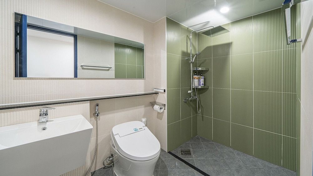 Yeongdeok The Classic Resort Ocean Party Double 9