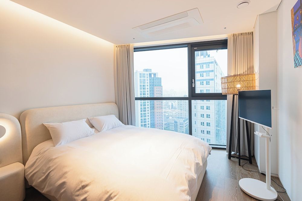 Caelum Black Gangnam Luxury Apt Luxury Apartment, 2 Bedrooms, Balcony, City View 4