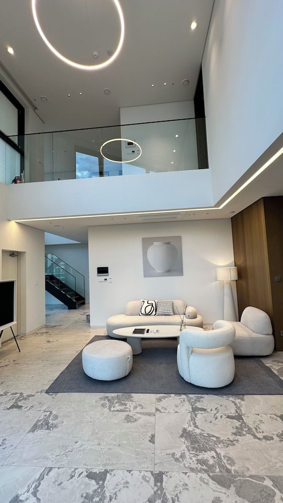 Caelum Black Gangnam Luxury Apt Luxury Apartment, 3 Bedrooms, City View 13