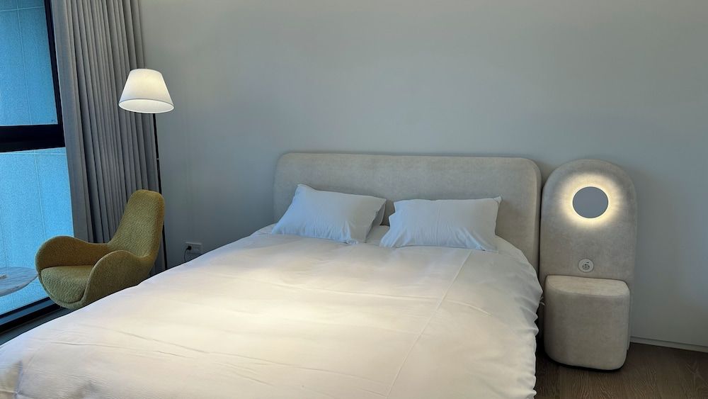 Caelum Black Gangnam Luxury Apt Luxury Apartment, 3 Bedrooms, City View 2