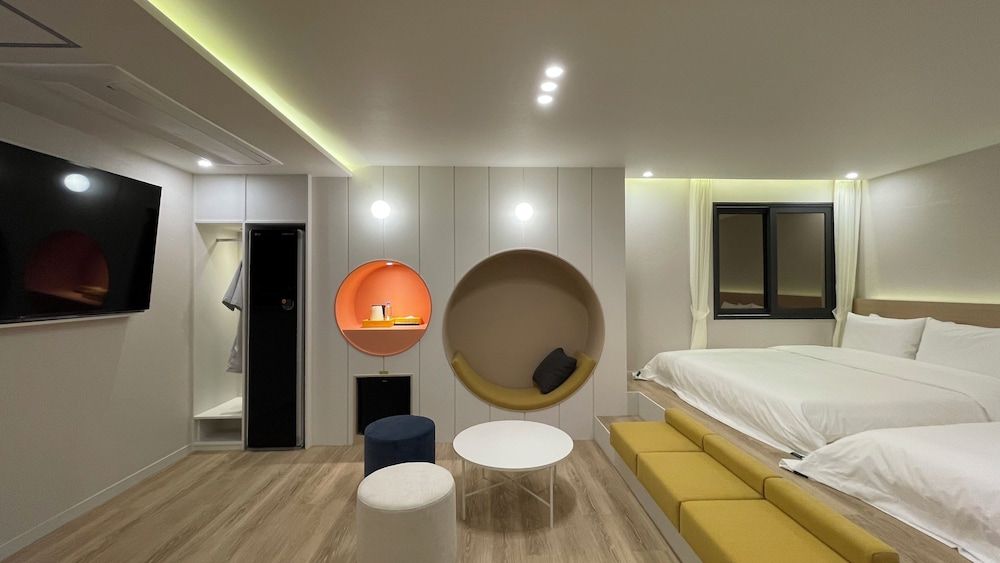 BUTTON HOTEL Yangsan Sports Complex Family Room (One Warm-Water Use Included) 2