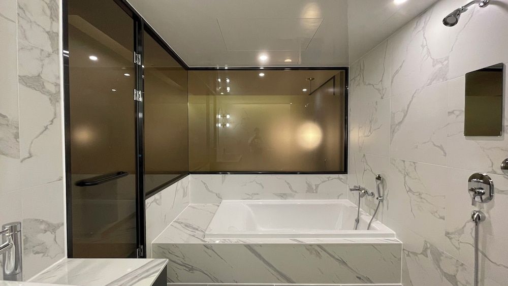 BUTTON HOTEL Yangsan Sports Complex Premium Double Room 8