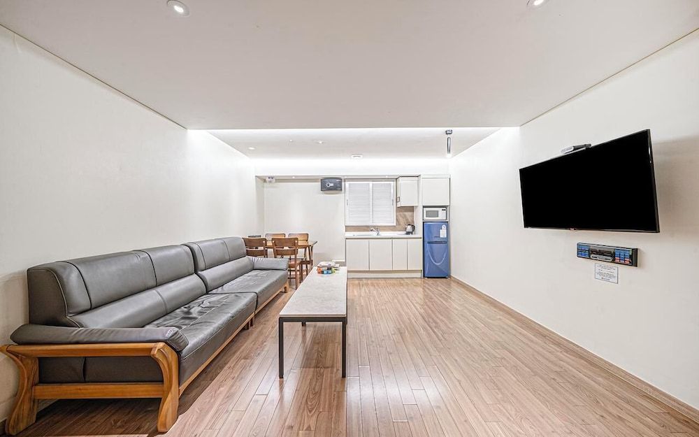 YEONGJU SPA TOURIST HOTEL Superior Twin Room, City View 4