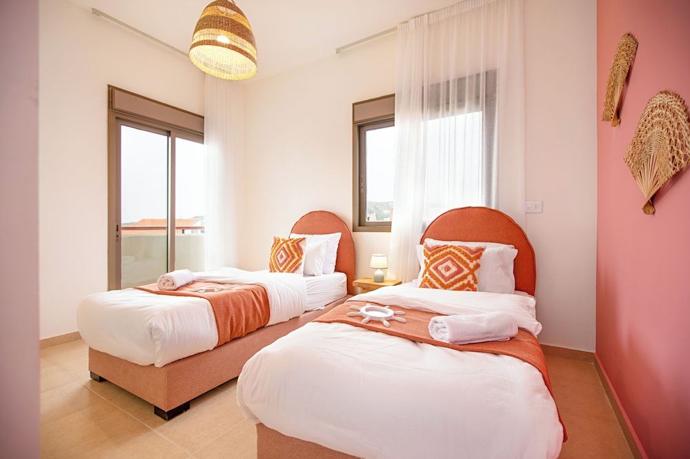 Akl - Chic Apts & Balconies in Batroun Denis 4