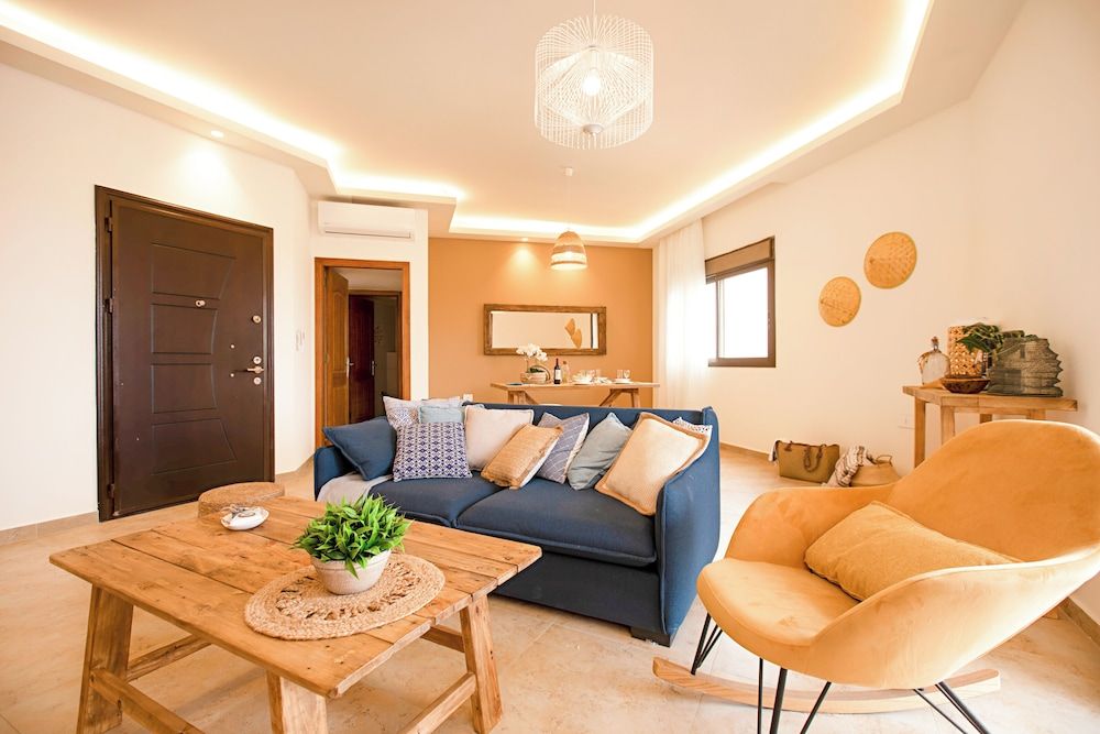 Akl - Chic Apts & Balconies in Batroun Denis 12