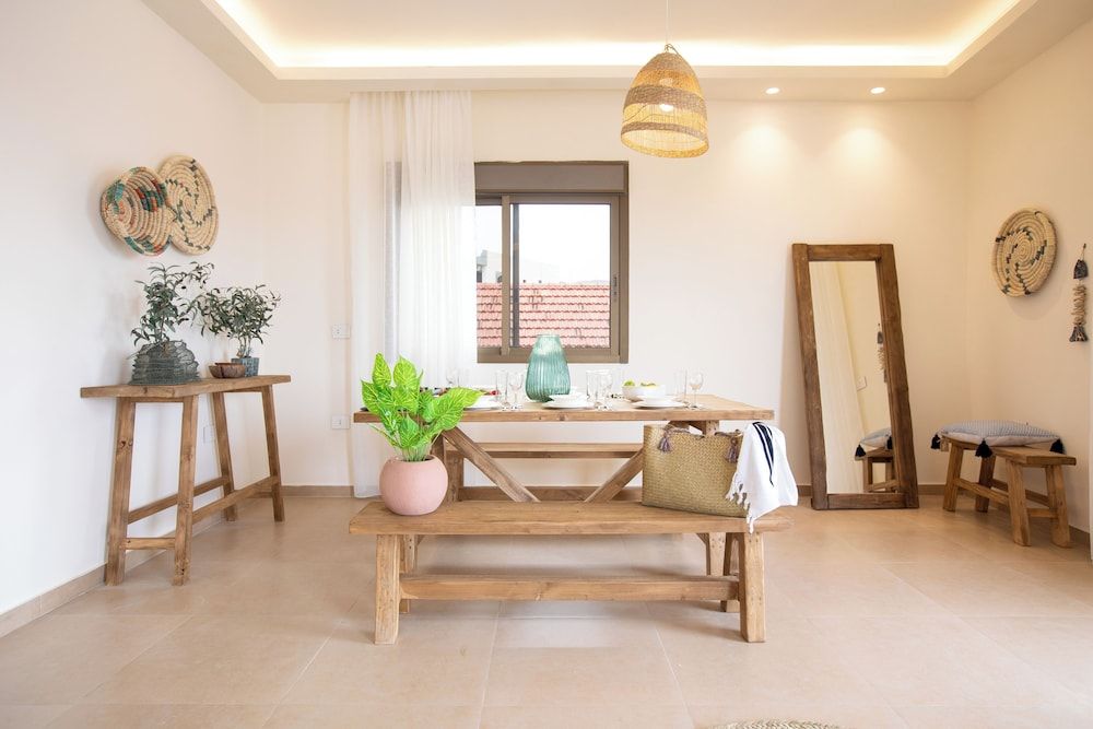 Akl - Chic Apts & Balconies in Batroun Douglas 10