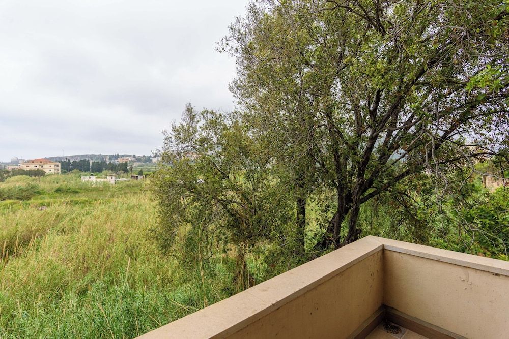 Vista 2-Bedroom Apartment in Batroun Apartment, 2 Bedrooms, Kitchen, Mountain View 39