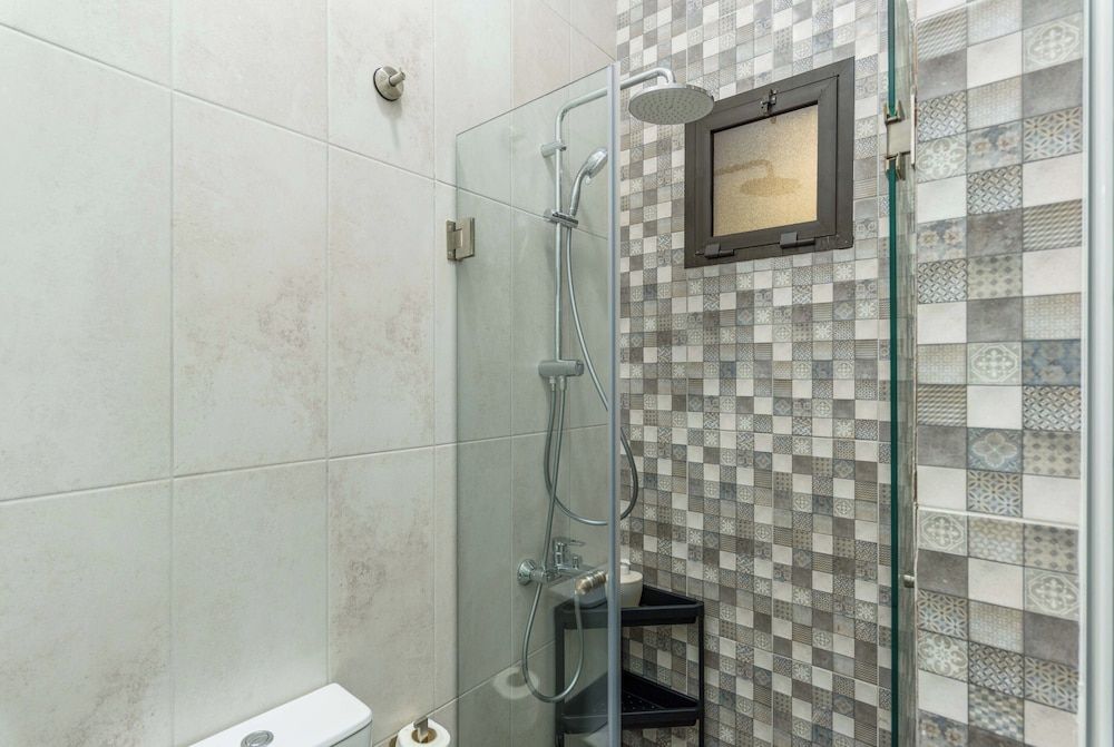 Vista 2-Bedroom Apartment in Batroun Apartment, 2 Bedrooms, Kitchen, Mountain View 48