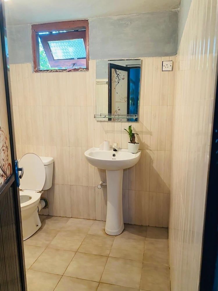 Elephant Safari Lodge Double Room, Garden View 7