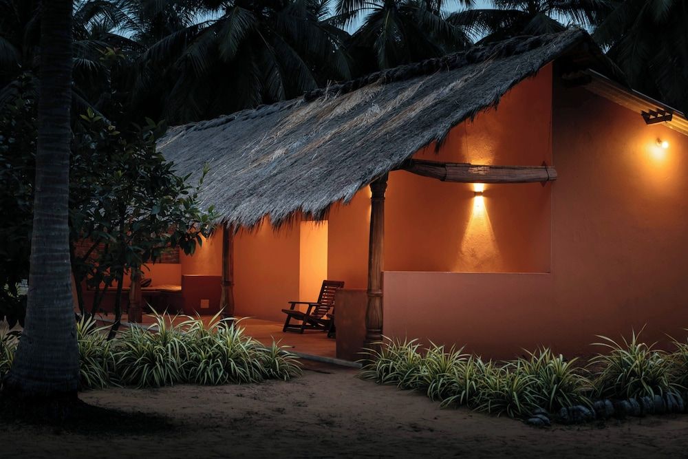 Roshanne Beach Resort Superior Quadruple Room, Garden View 4