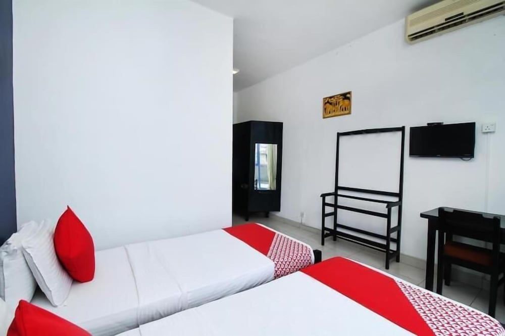 Oasis Ayurveda resort Deluxe Double Room 5