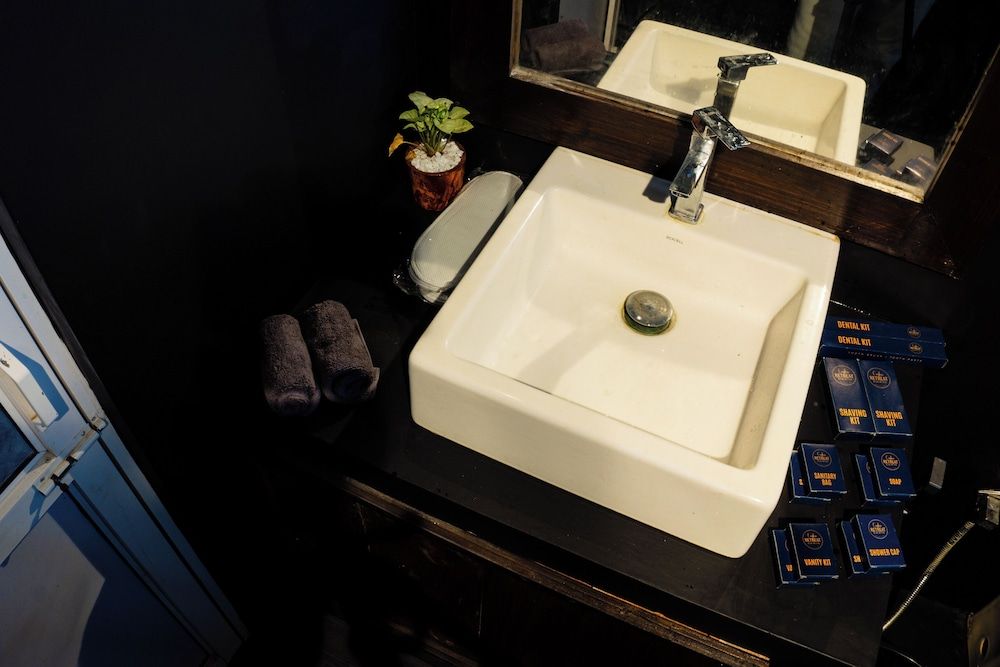 Ceylon Retreat Sigiriya Deluxe Double or Twin Room, Lake View 16