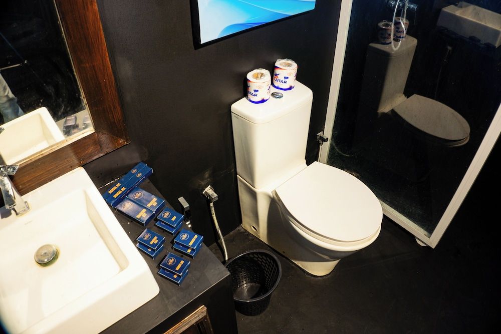 Ceylon Retreat Sigiriya Deluxe Double or Twin Room, Lake View 15