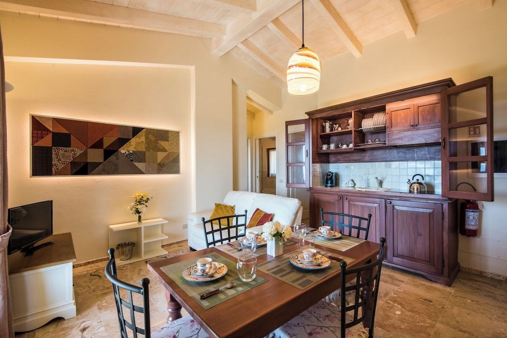 Casa Vacanze Squarcialupi Panoramic Apartment 4