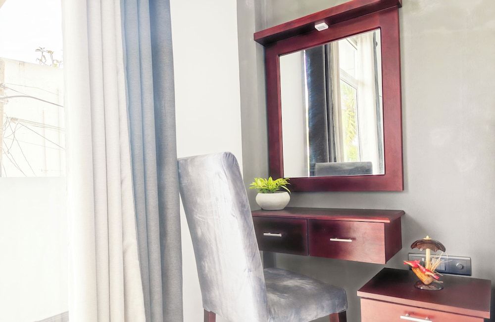 Sasnidu Villa Deluxe Double Room 2