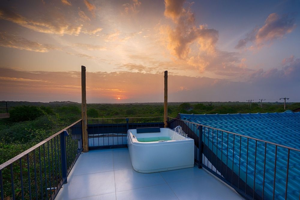 O2 Villas Yala Executive Villa with Rooftop Jacuzzi and Pool 13