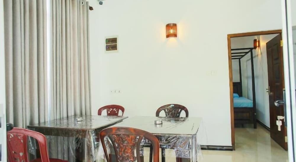 Amible guest home Deluxe Double Room 11