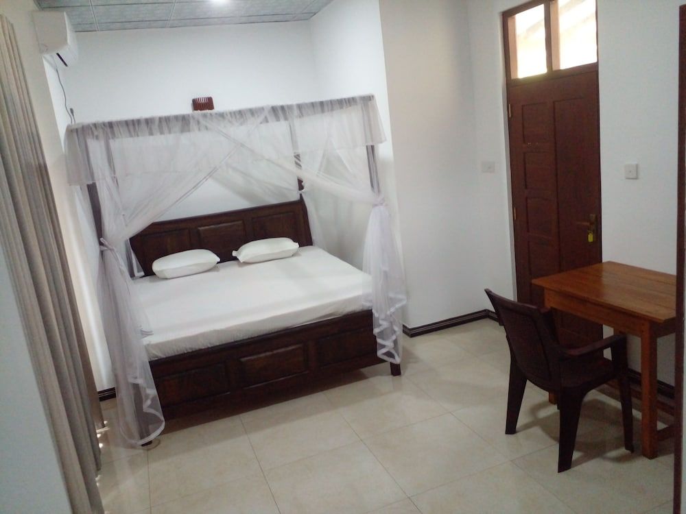 Amible guest home Deluxe Double Room 3