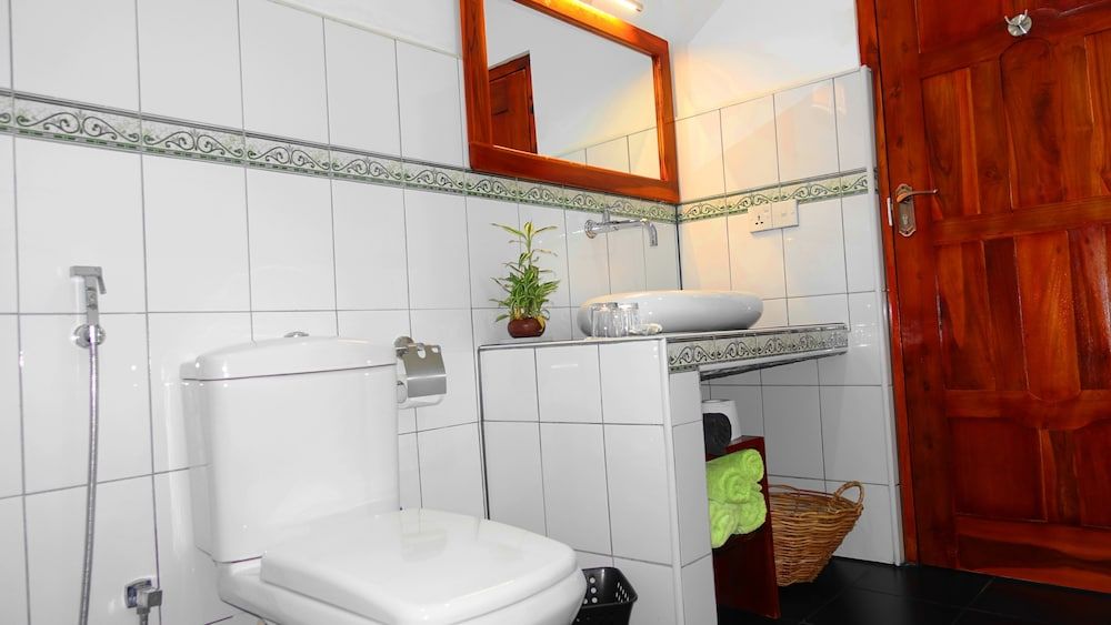 Regina Beach Bungalow Deluxe Double Room, Balcony, Garden View 5