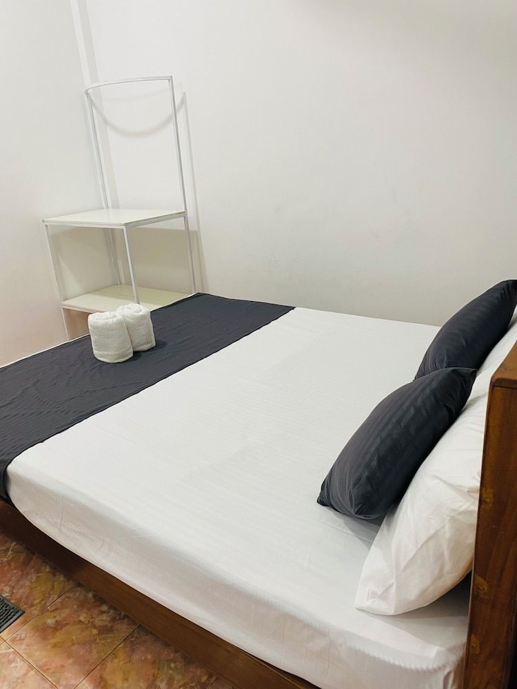 Hotel Jay R Basic Double Room 2