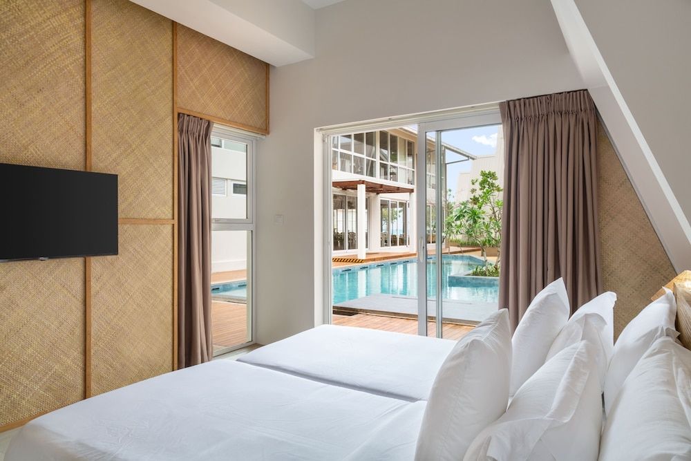 Standard Twin Room, Pool View