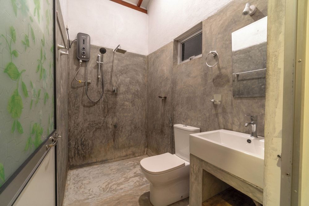 Bird Of Paradise - Ahangama Villa Deluxe Cottage, Garden View 15