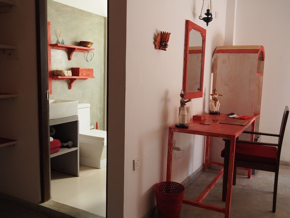 Villa Lyvie ayurvedic hotel Deluxe Double Room, Balcony, Garden View 4