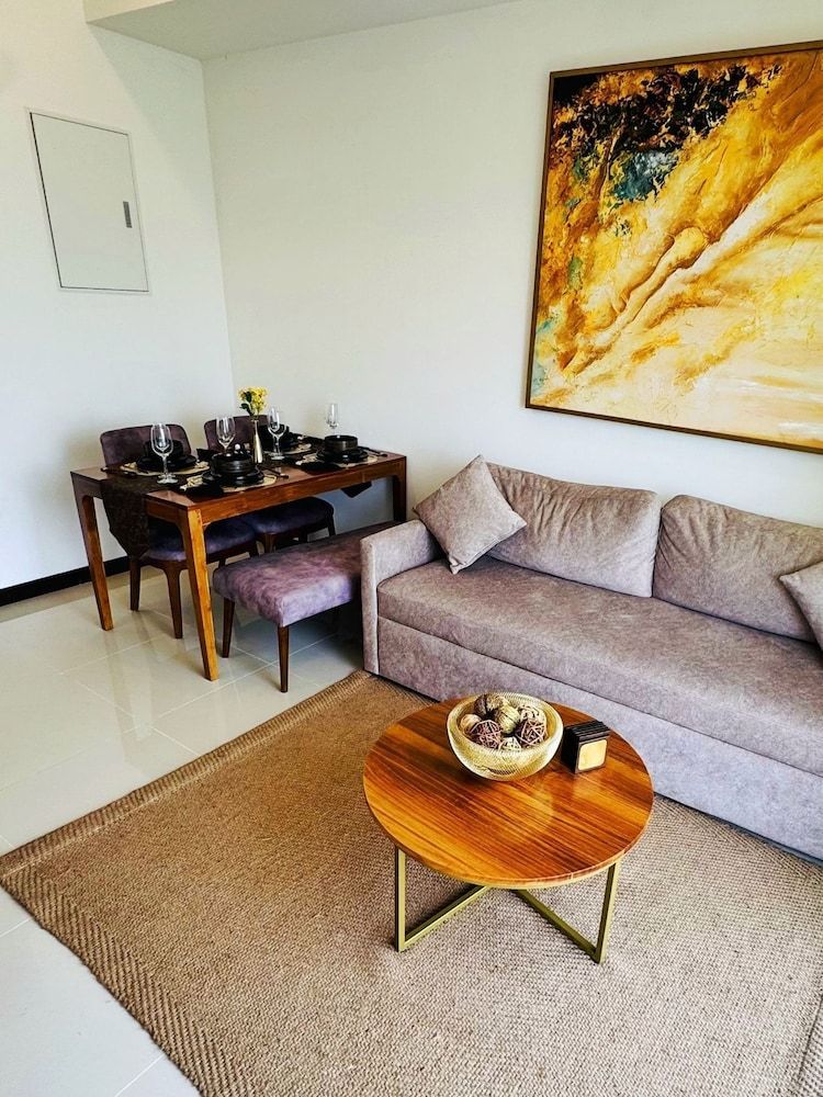 YAKA Trizen Luxury Apartments Luxury Apartment, 2 Bedrooms, City View 14