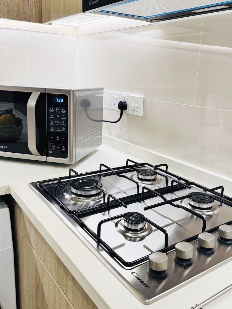 YAKA Trizen Luxury Apartments Luxury Apartment, 2 Bedrooms, City View 11