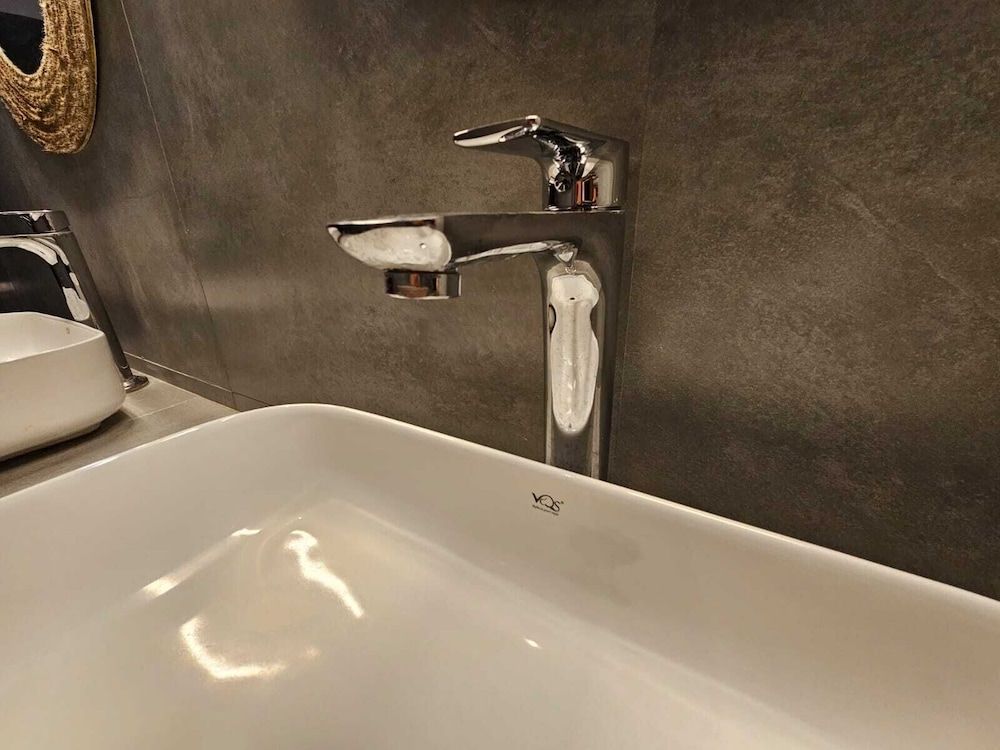 Solara Beach House Family Suite 8